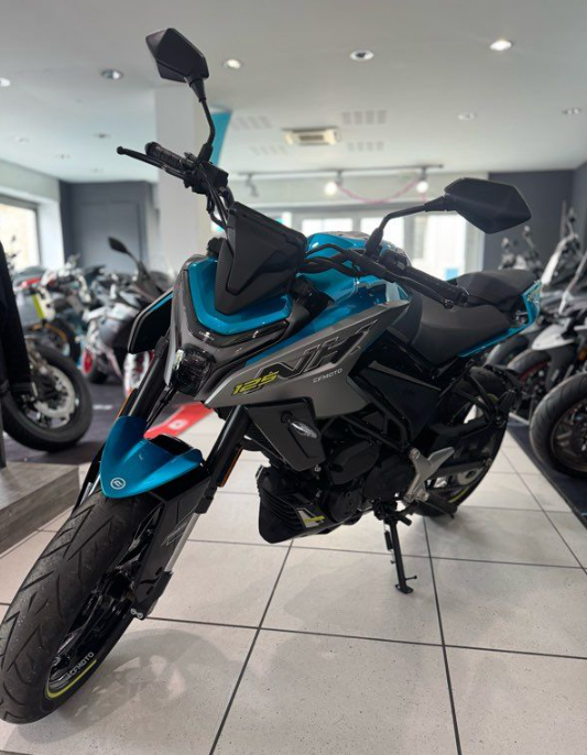 Lire la suite à propos de l’article CF MOTO 125 NK 2025